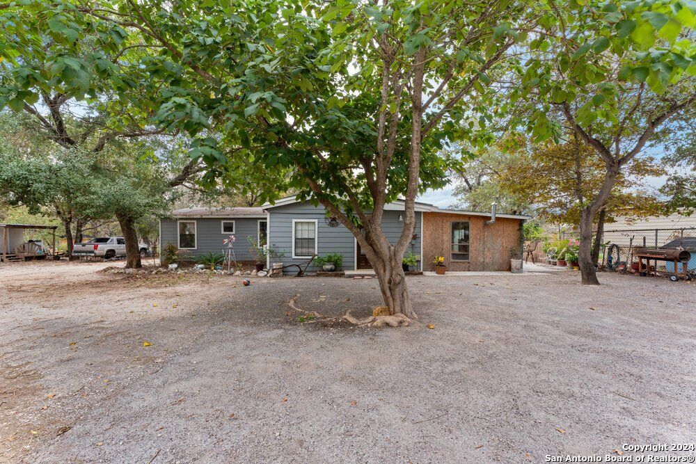 Property Photo: 22620 Little Walnut Dr TX 78264