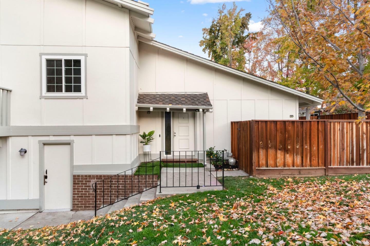 Property Photo:  20286 Northbrook Square  CA 95014 