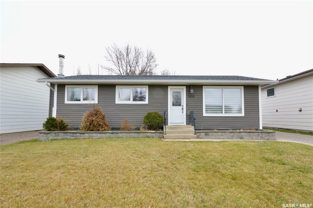 Property Photo:  1418 Latrace Road  SK S7L 6L8 