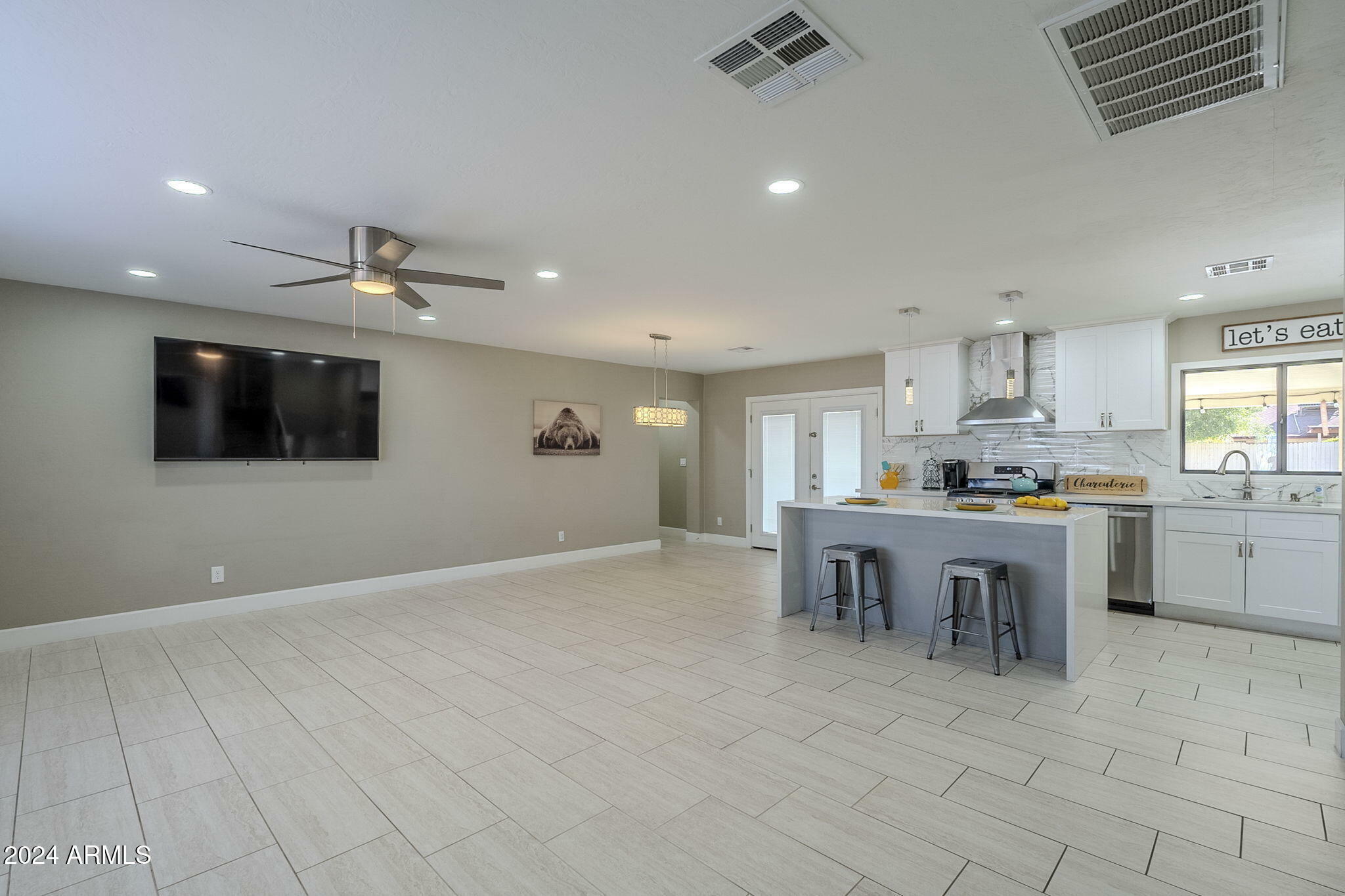 Property Photo:  8607 E Malcomb Drive  AZ 85250 