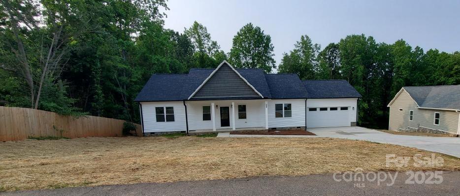 Property Photo: 536 Robinhood Road 27 NC 28650