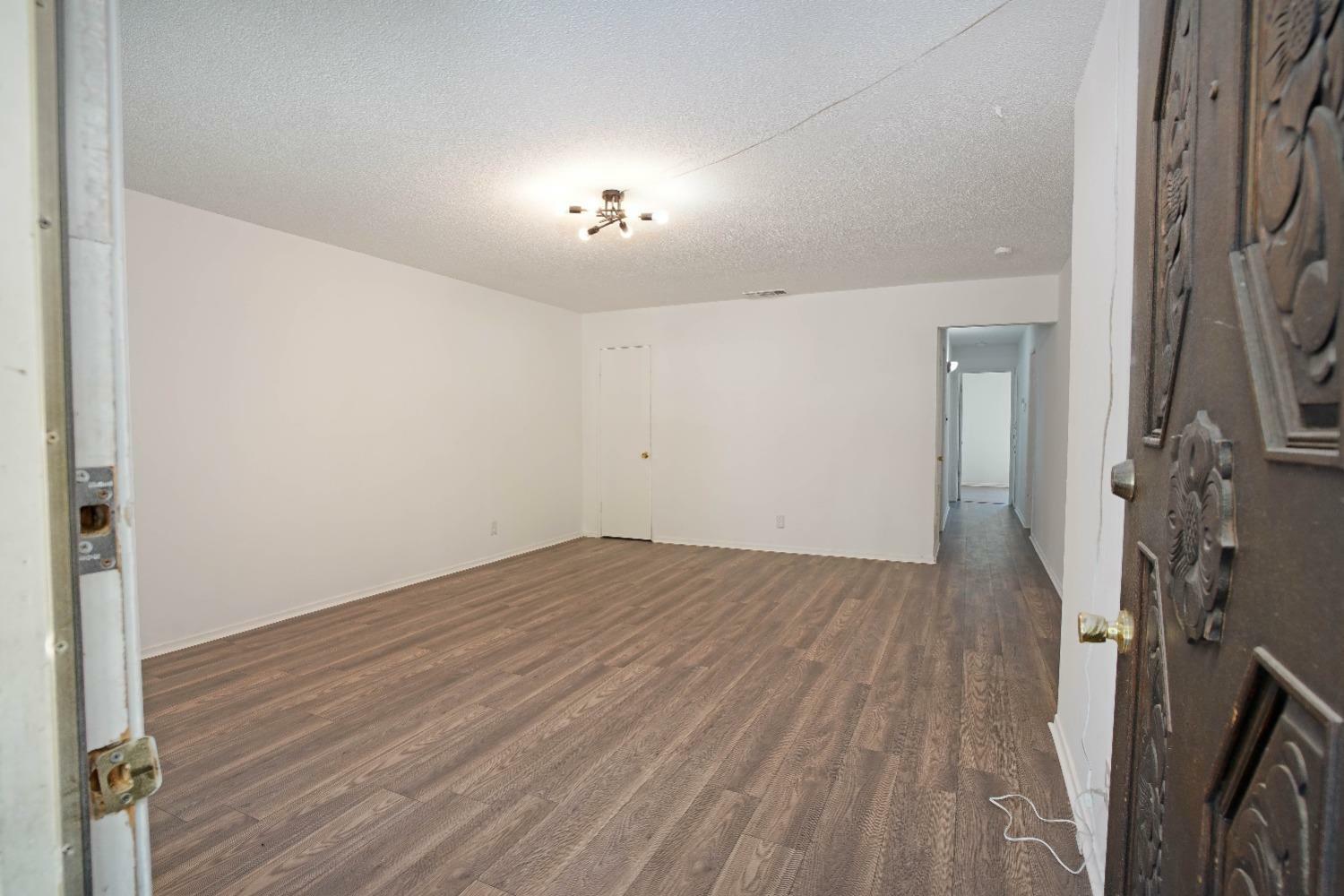 Property Photo:  4358 N Pleasant Avenue  CA 93705 