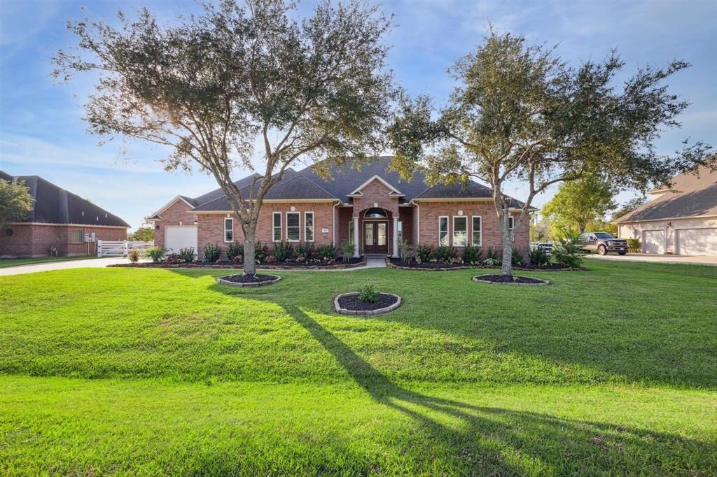 Property Photo:  4018 Quail Run Drive  TX 77584 