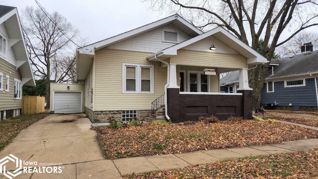 Property Photo:  125 4th Street  IA 50401 