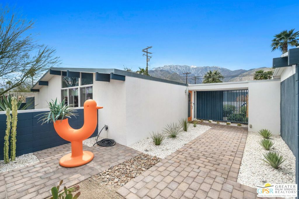 Property Photo:  2845 E Wyman Drive  CA 92262 