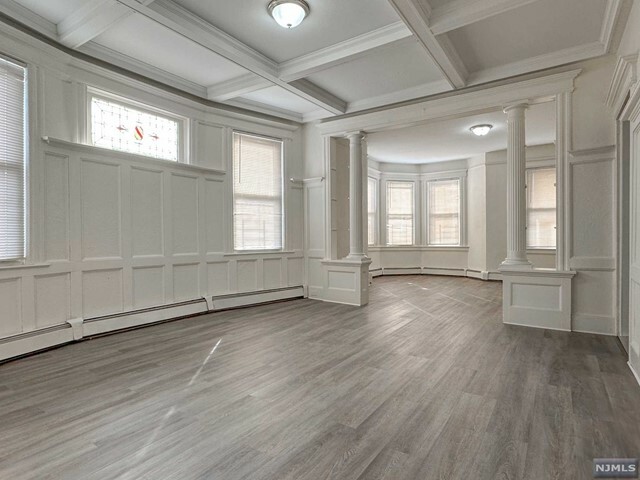 Property Photo:  21 Heller Parkway 2nd Fl.  NJ 07104 