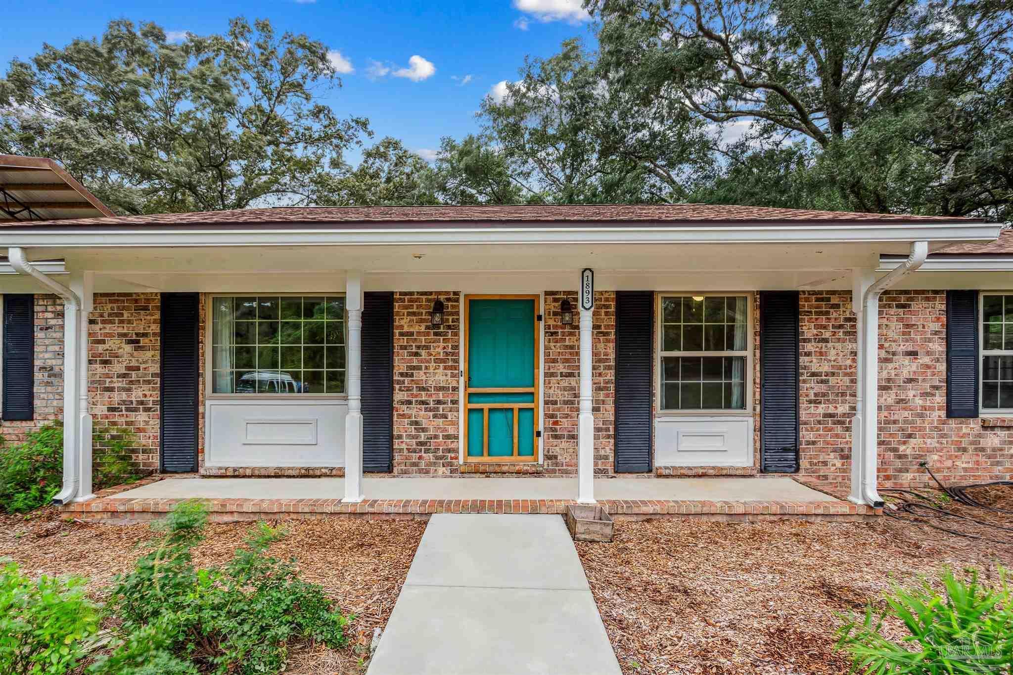 Property Photo:  1893 Brentco Rd  FL 32533 