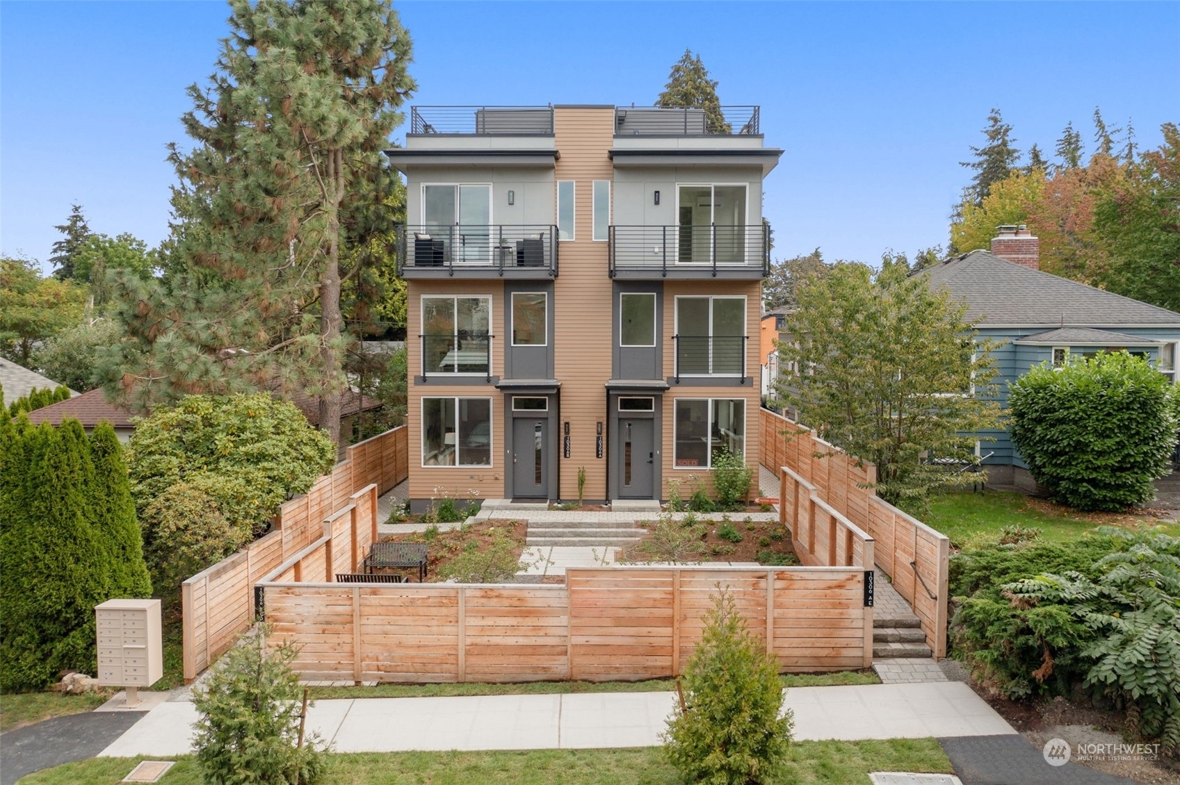 Property Photo:  10306 E Midvale Avenue N  WA 98133 