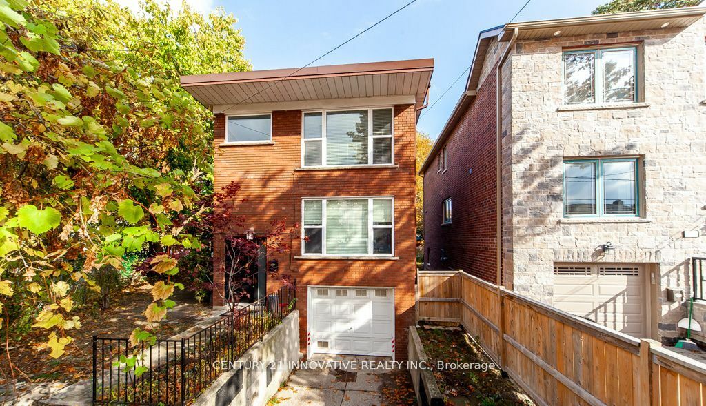 135 Queensbury Ave  Toronto ON M1N 2X8 photo