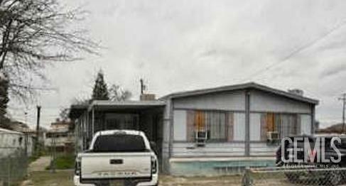 Property Photo:  202 Wiseman Street  CA 93307 