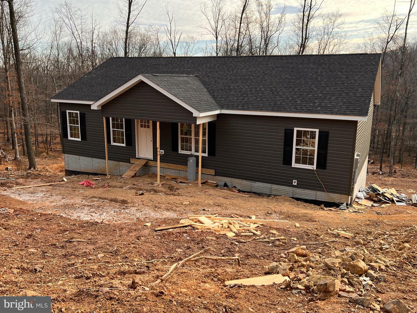 Property Photo: 185 Fawn Run Lane WV 25427