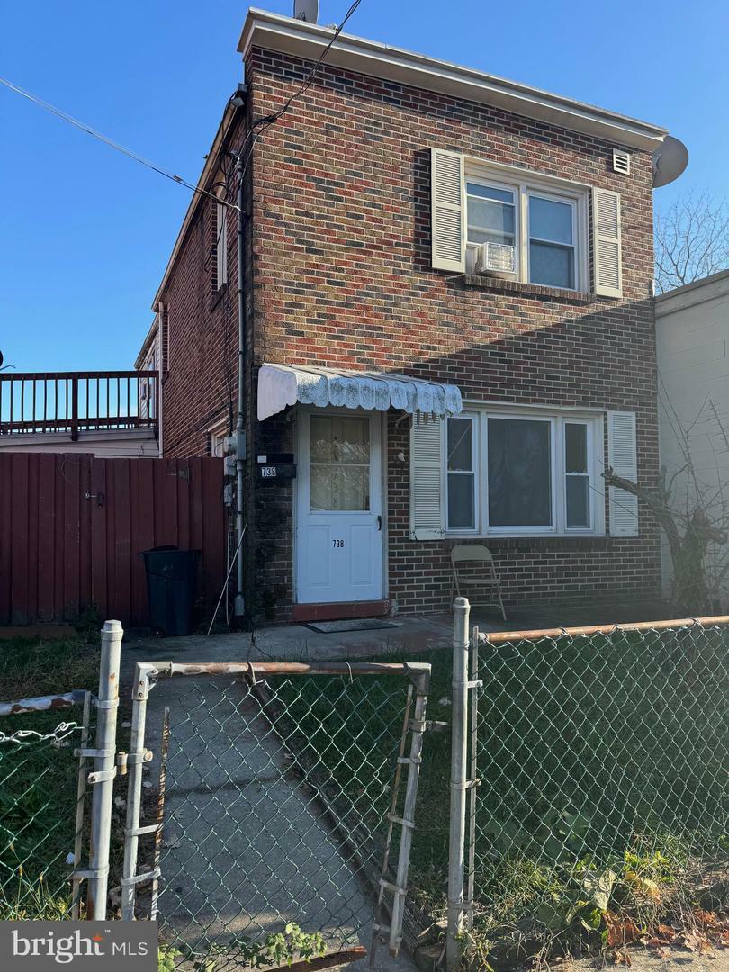 Property Photo:  738 Poplar Street  PA 17603 