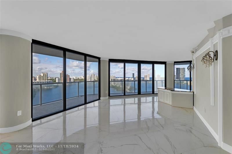 Property Photo:  4000 Island Blvd 2606  FL 33160 