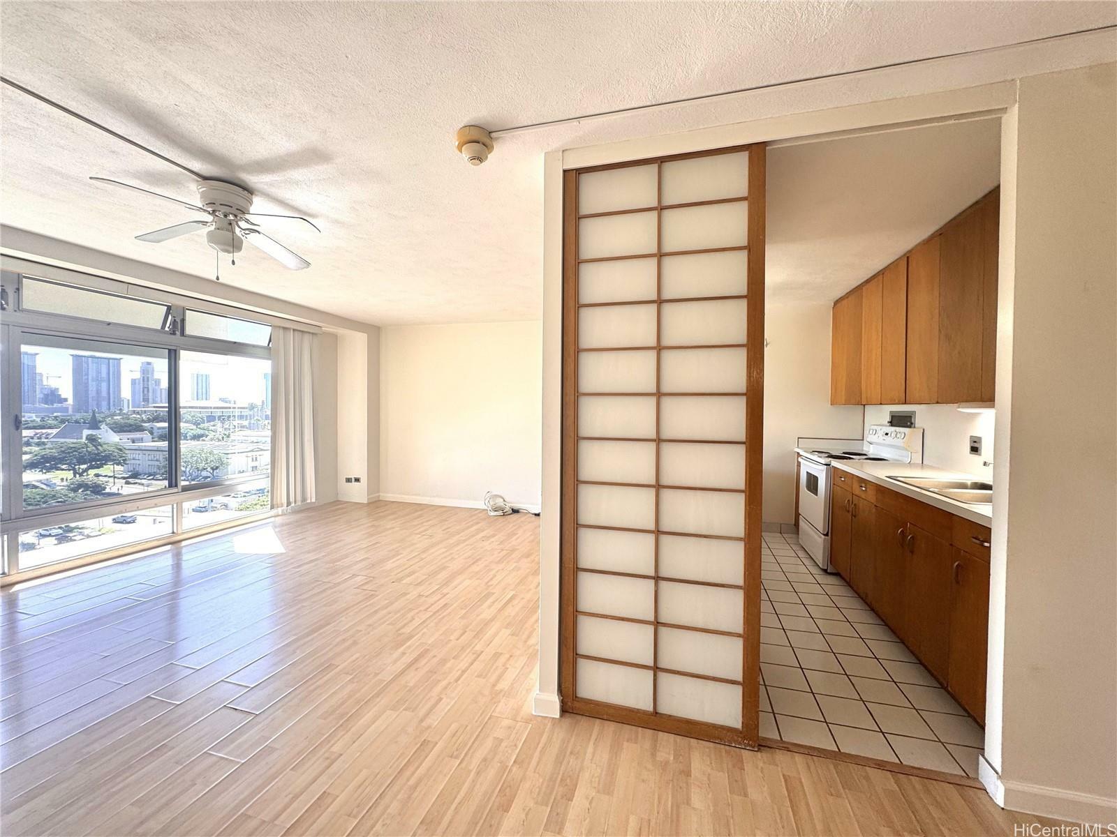 Property Photo:  1511 Nuuanu Avenue 931  HI 96817 