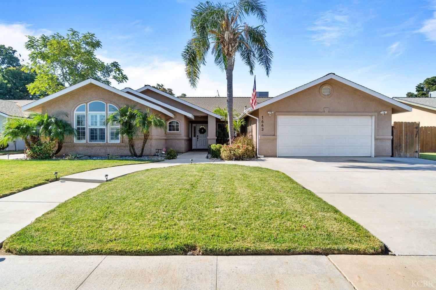 Property Photo:  1443 Cedar Lane  CA 93245 