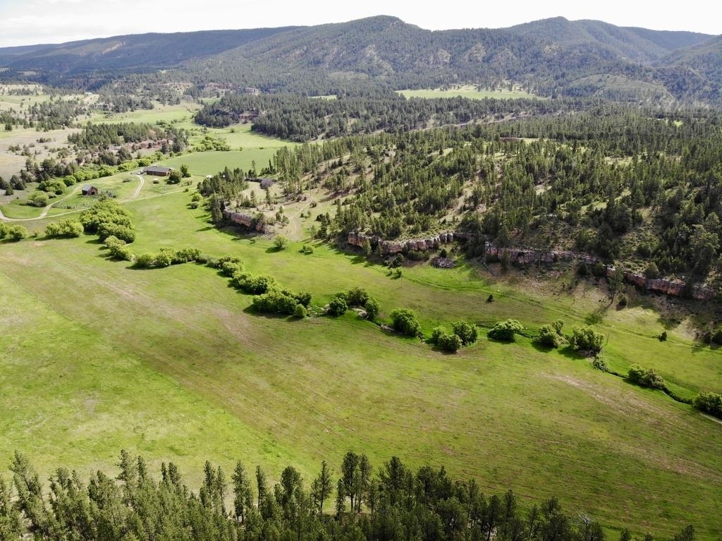 Property Photo:  1238 Beaver Creek Road  WY 82701 