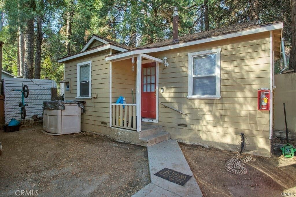 Property Photo:  618 Wildrose Lane  CA 92325 