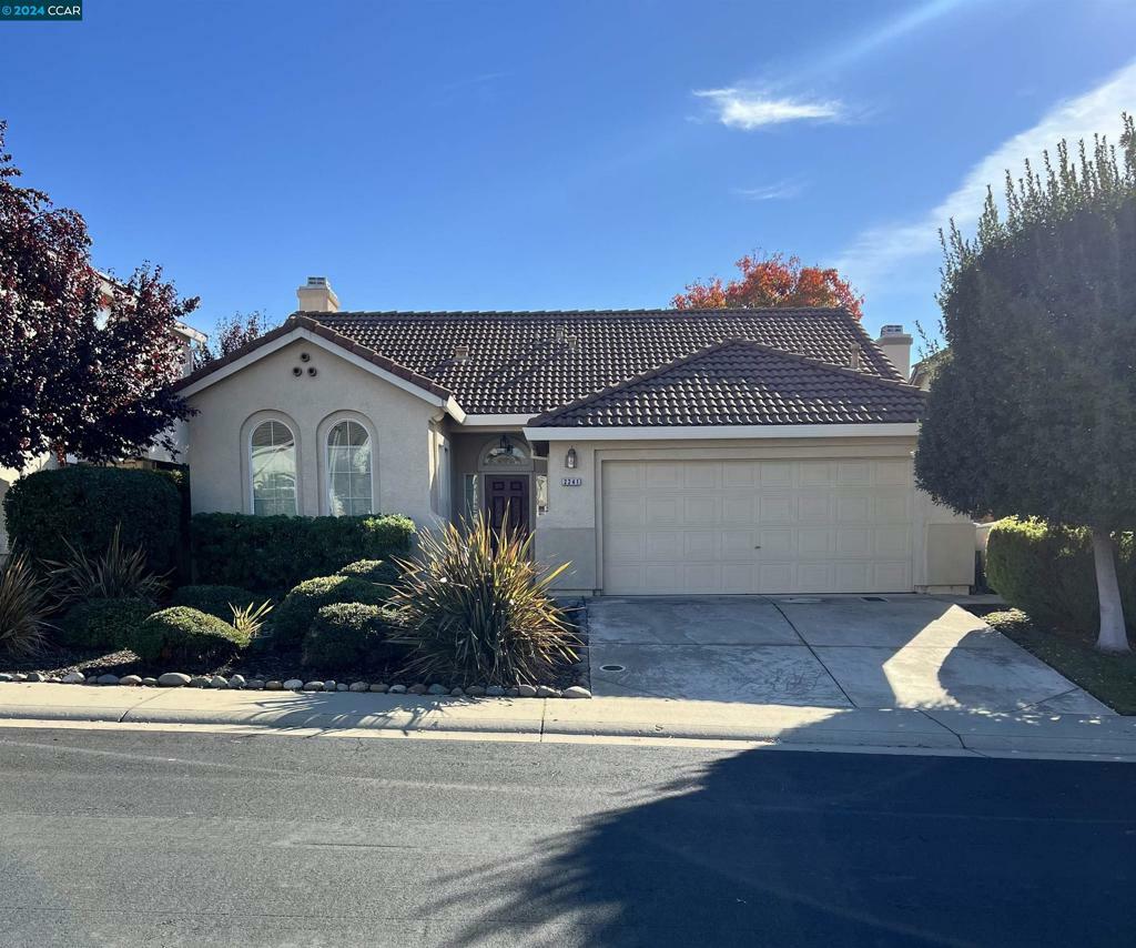 2241 Vail Ct  Rocklin CA 95765 photo