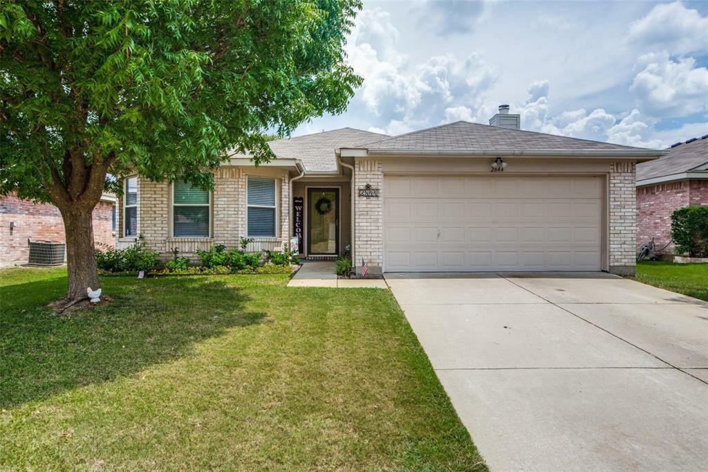 Property Photo:  2844 Bluffs Court  TX 75071 