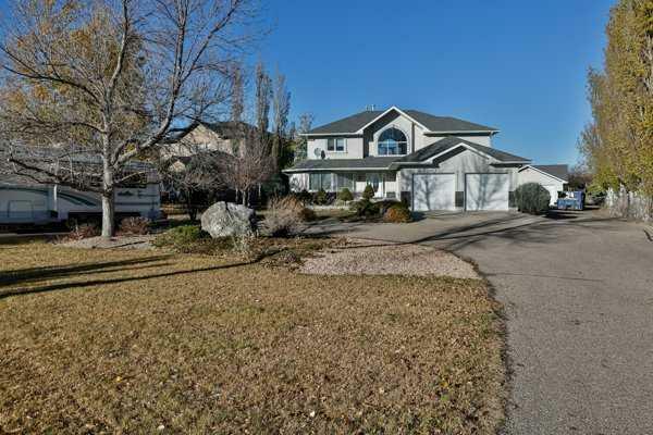 Property Photo:  3019 48th Avenue S  AB T1K 7B3 