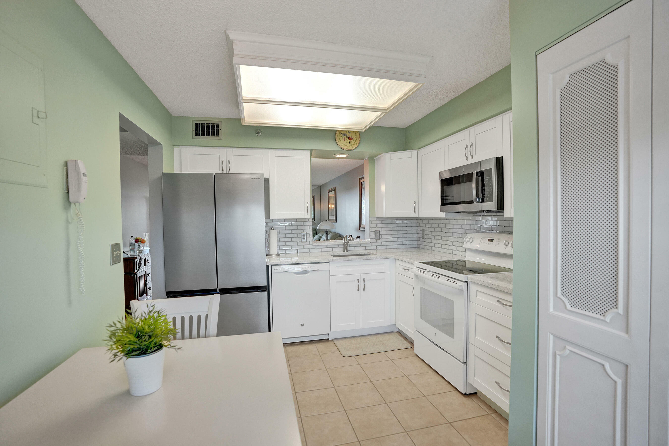 Property Photo:  14623 Bonaire Boulevard 503  FL 33446 