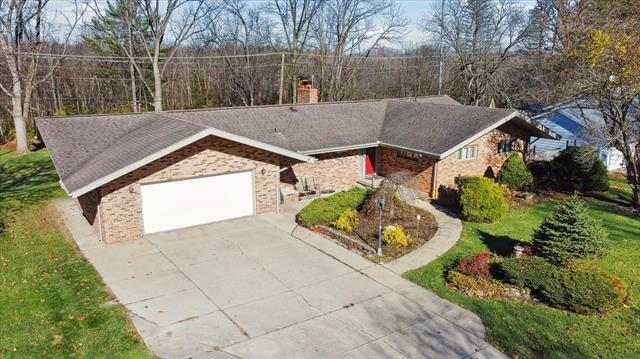 Property Photo:  1453 Sioux Trail  MI 49120 