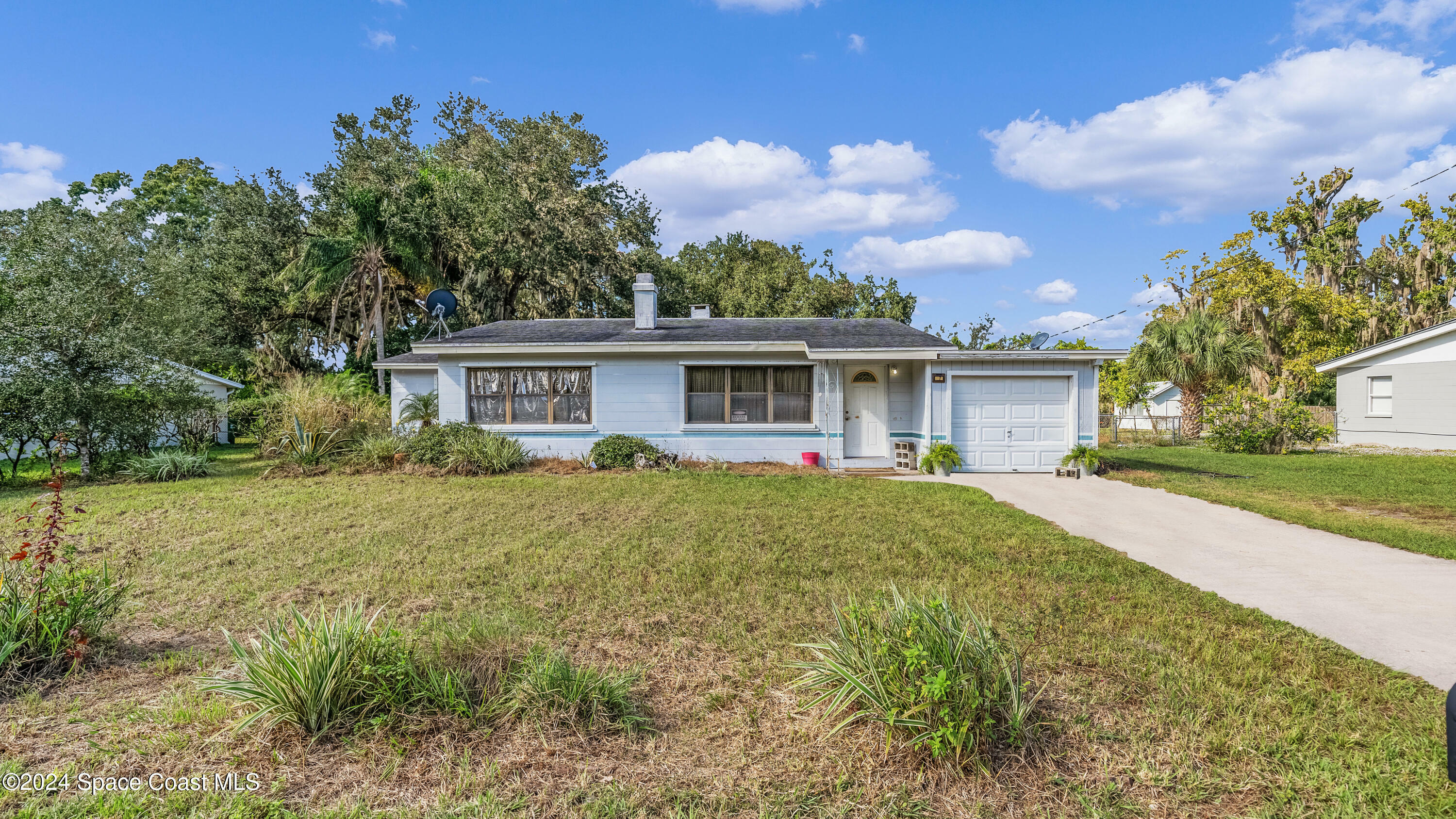 Property Photo:  2678 Pine Avenue  FL 32754 