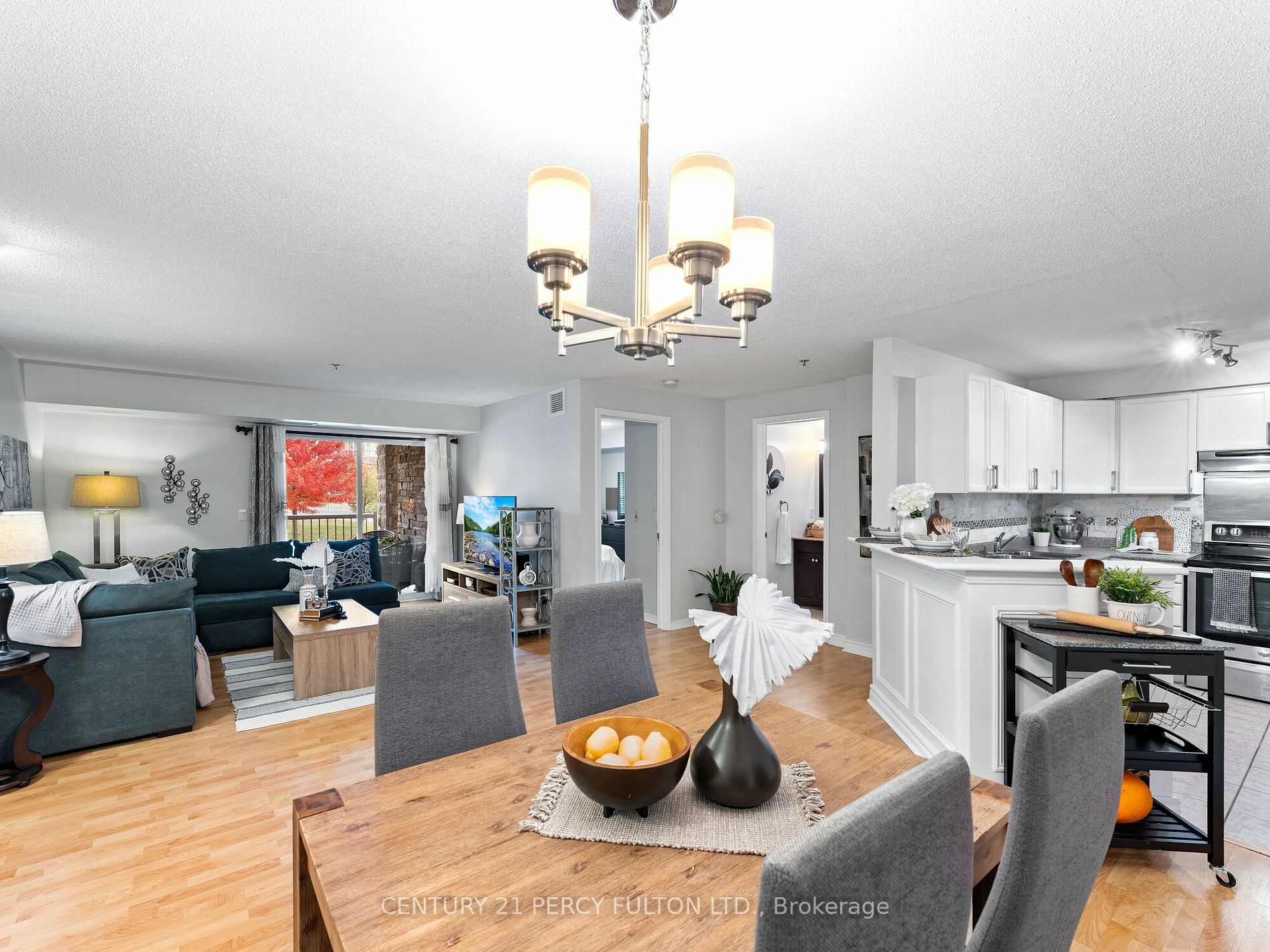 684 Warden Ave 216  Toronto ON M1L 4W4 photo