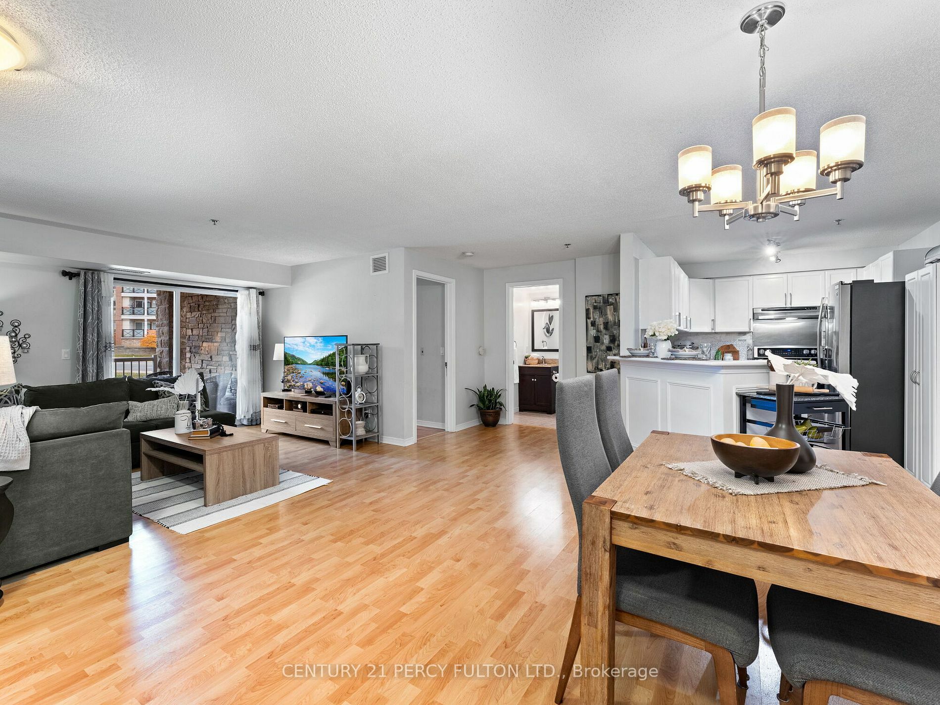 Photo de la propriété:  684 Warden Ave 216  ON M1L 4W4 