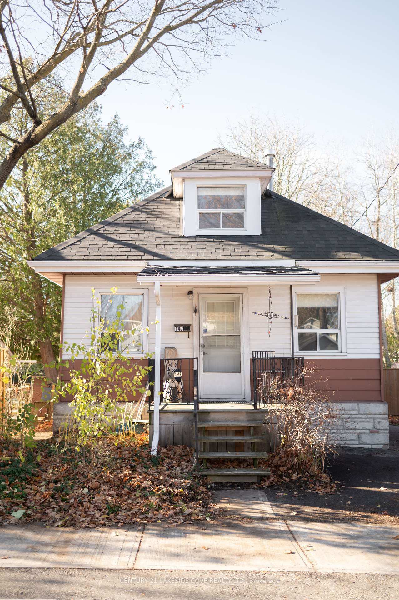 Property Photo: 147 Dufferin Street ON L3V 5T1
