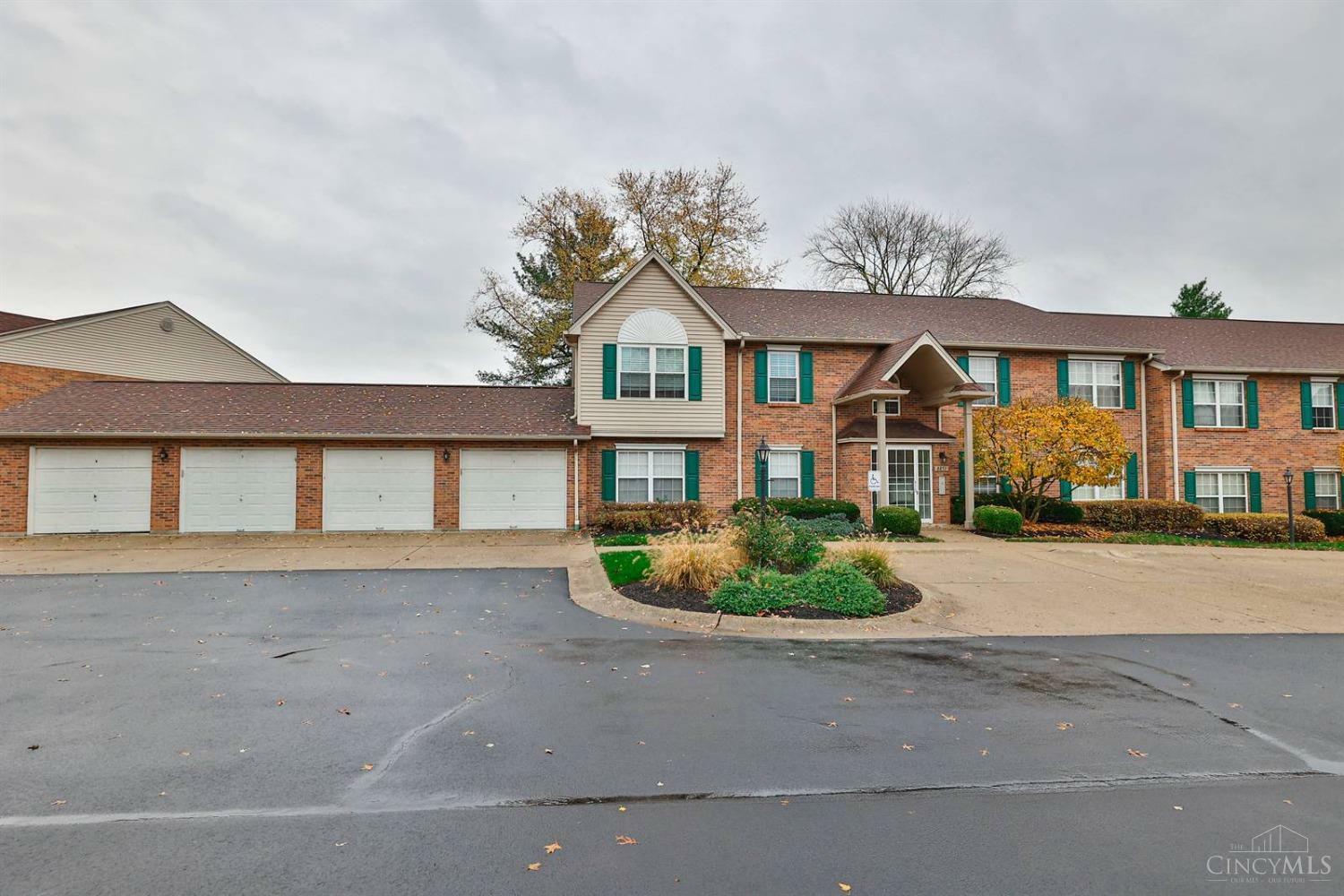 8851 Carrousel Park Circle  Colerain Twp OH 45251 photo