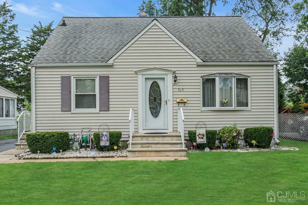 Property Photo:  525 Lorraine Avenue  NJ 08846 