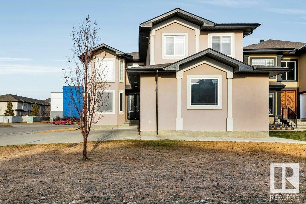 Property Photo:  1004 Wildwood Court NW  AB T6T 0M2 