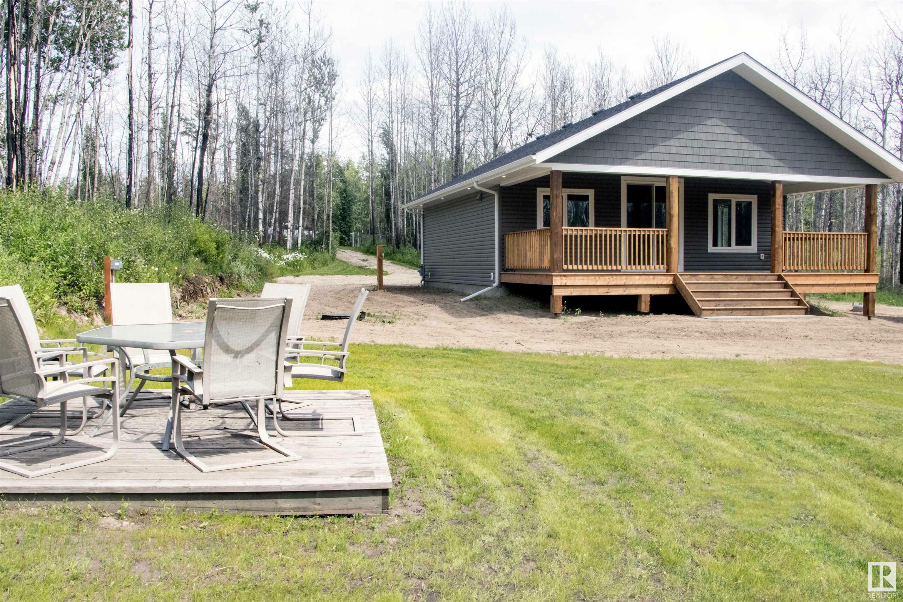 Property Photo:  5124 Twp Rd 554  AB T0E 0L0 