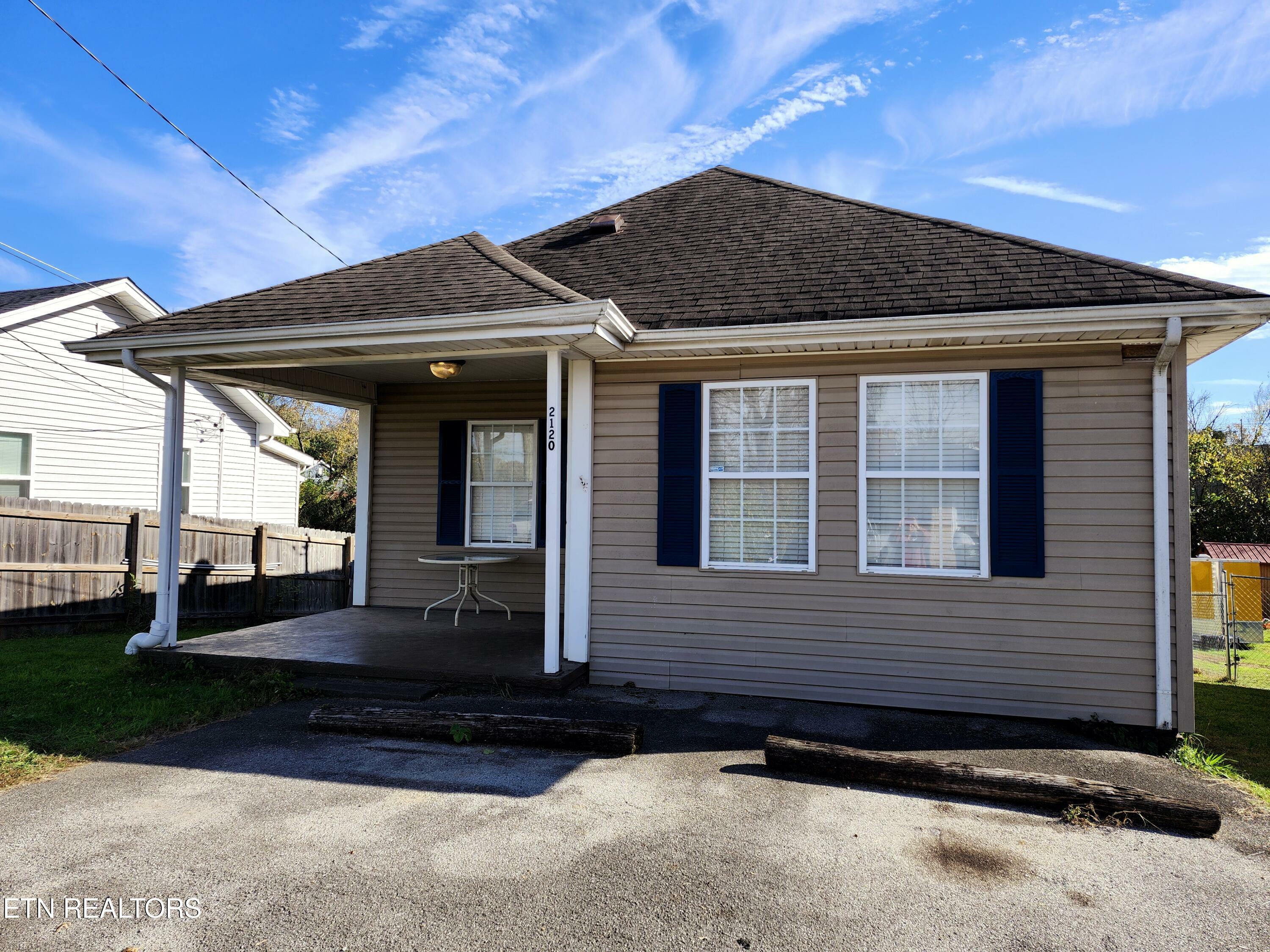 Property Photo:  2120 Chipman St  TN 37917 