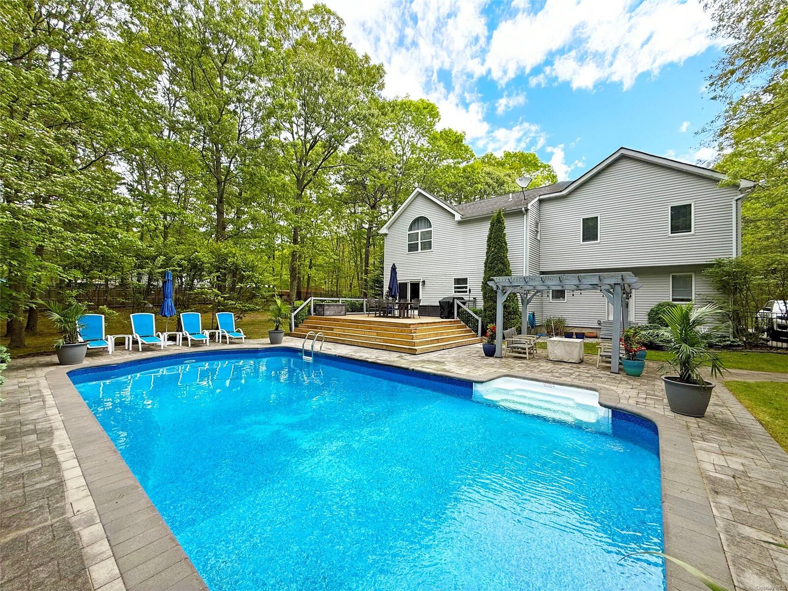 Property Photo:  18 Diane Drive  NY 11949 