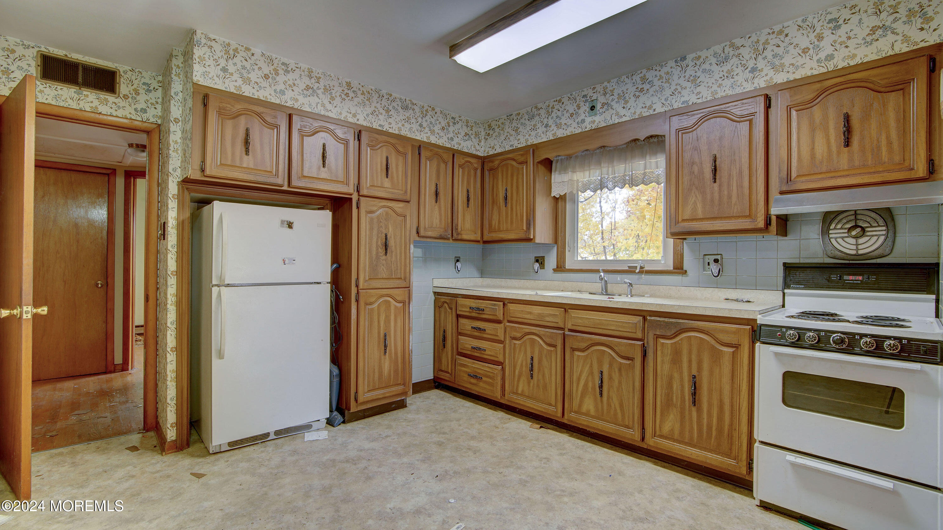Property Photo: 1431 Omaha Road NJ 08902