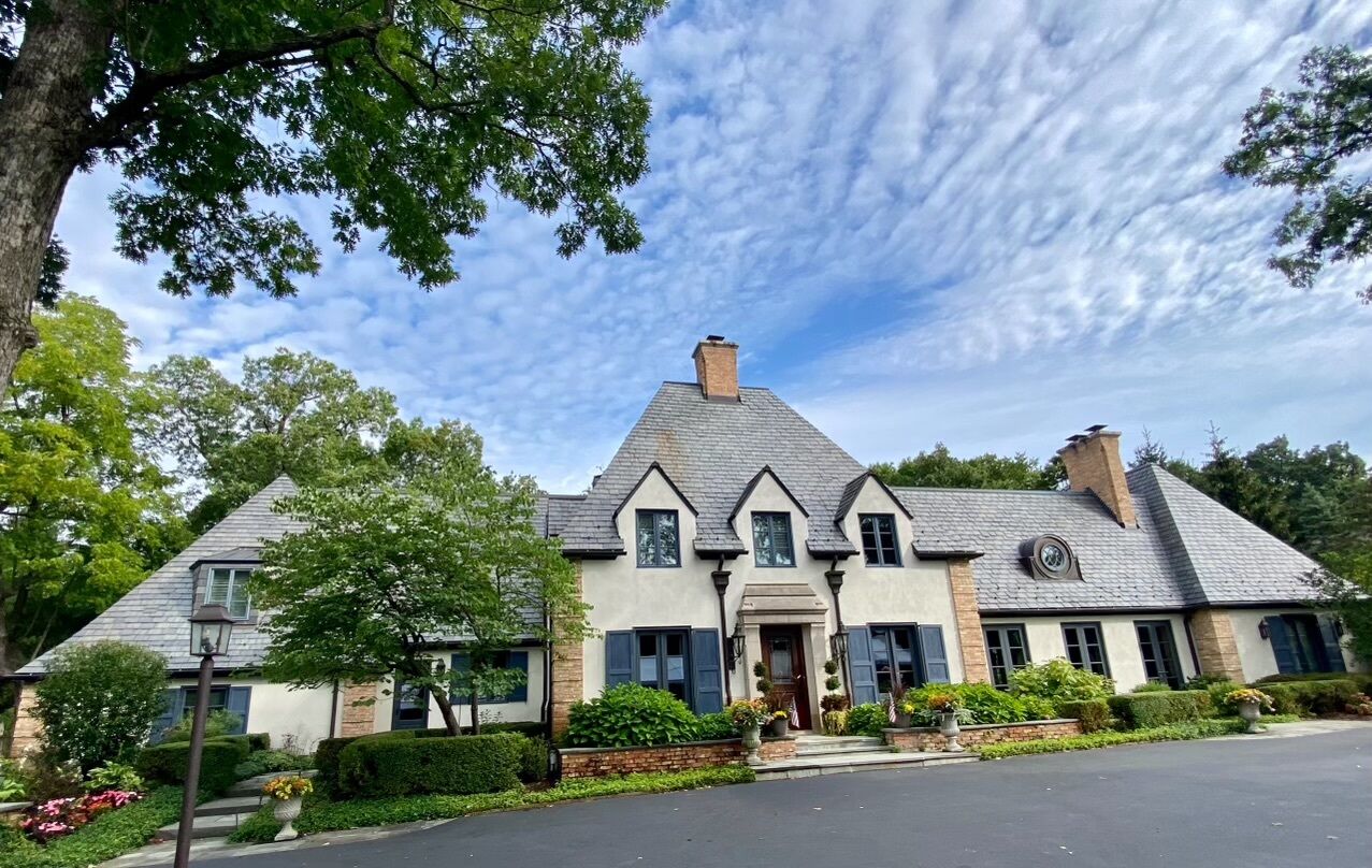 Property Photo: 690 S Ridge Road IL 60045