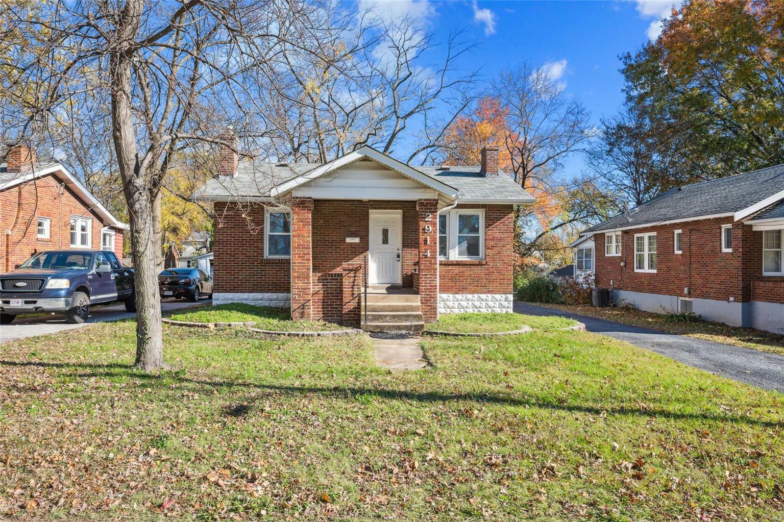 Property Photo:  2914 Hilleman Avenue  MO 63114 