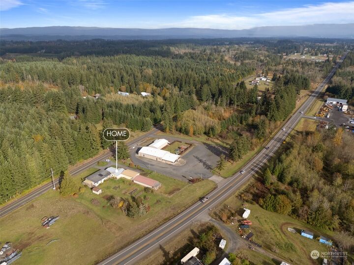 Property Photo: 132 Avery Road E WA 98532