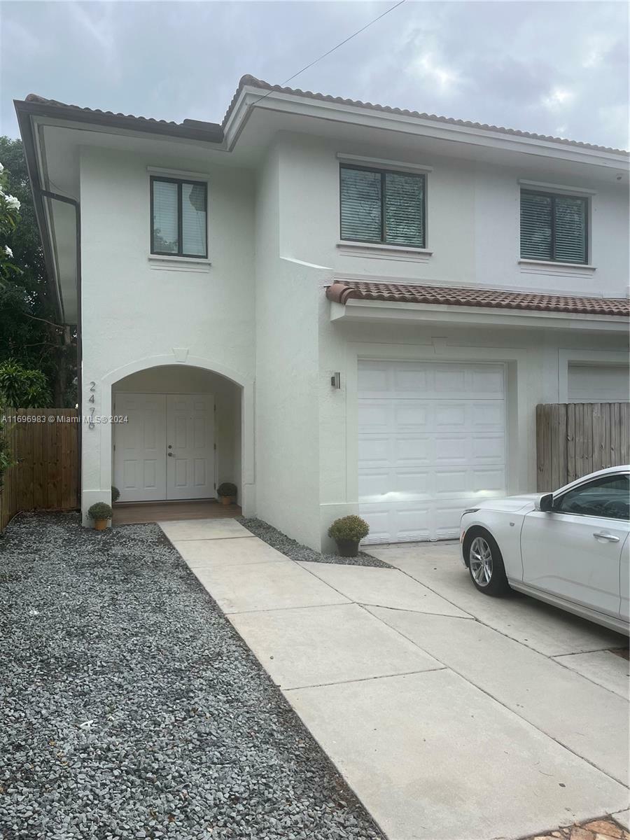 Property Photo:  2476 SW 11th St  FL 33135 