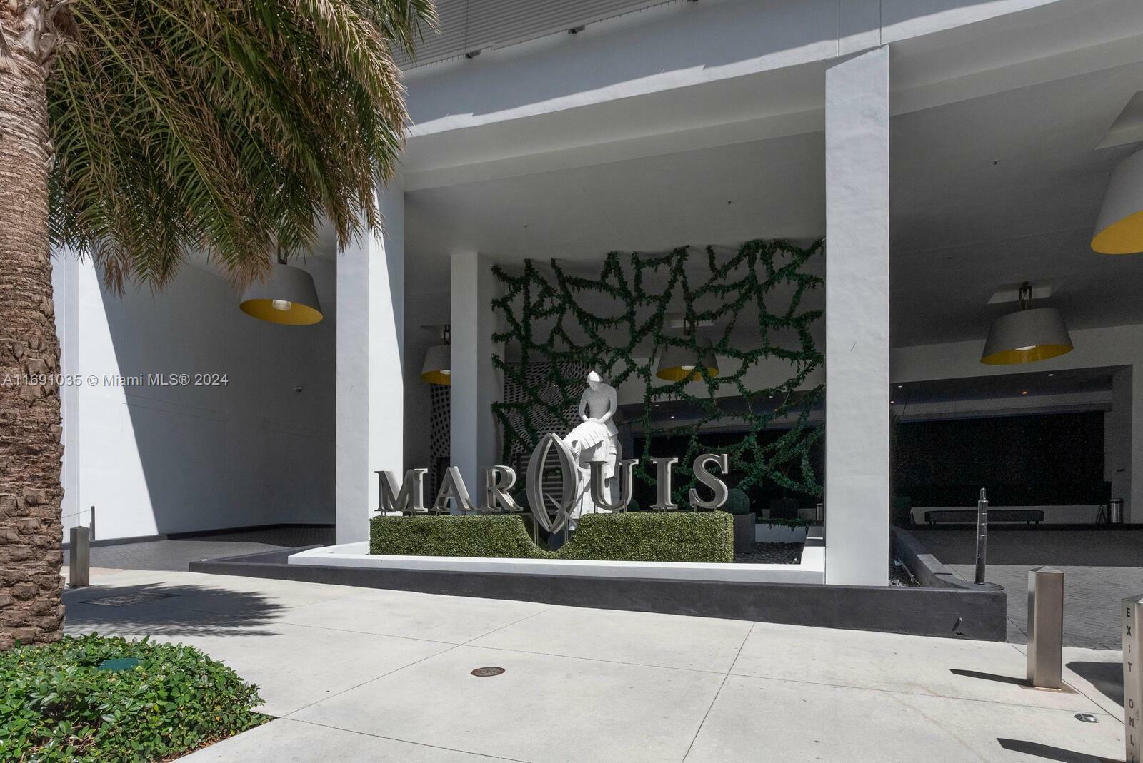 Property Photo:  1100 Biscayne Blvd 2504  FL 33132 