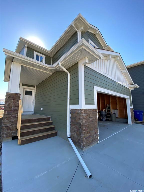 Property Photo:  106 Kostiuk Crescent  SK S7W 0L8 