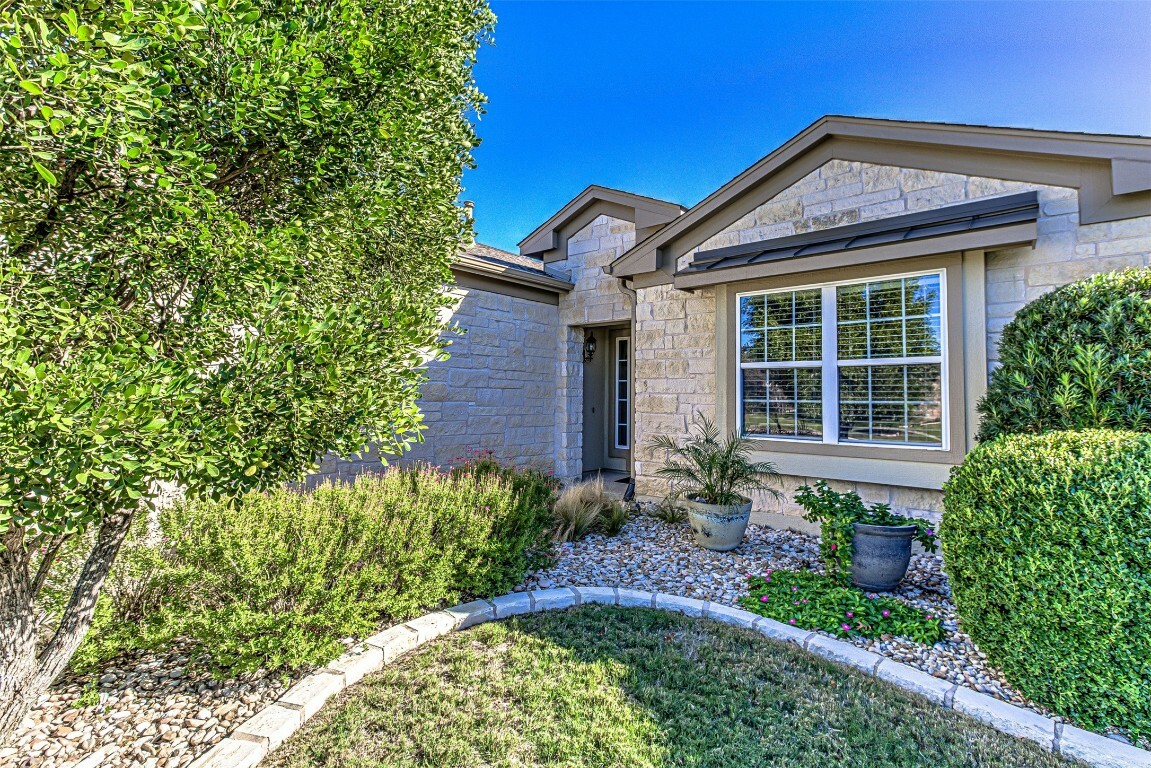 Property Photo:  421 Fort Griffin Trail  TX 78633 