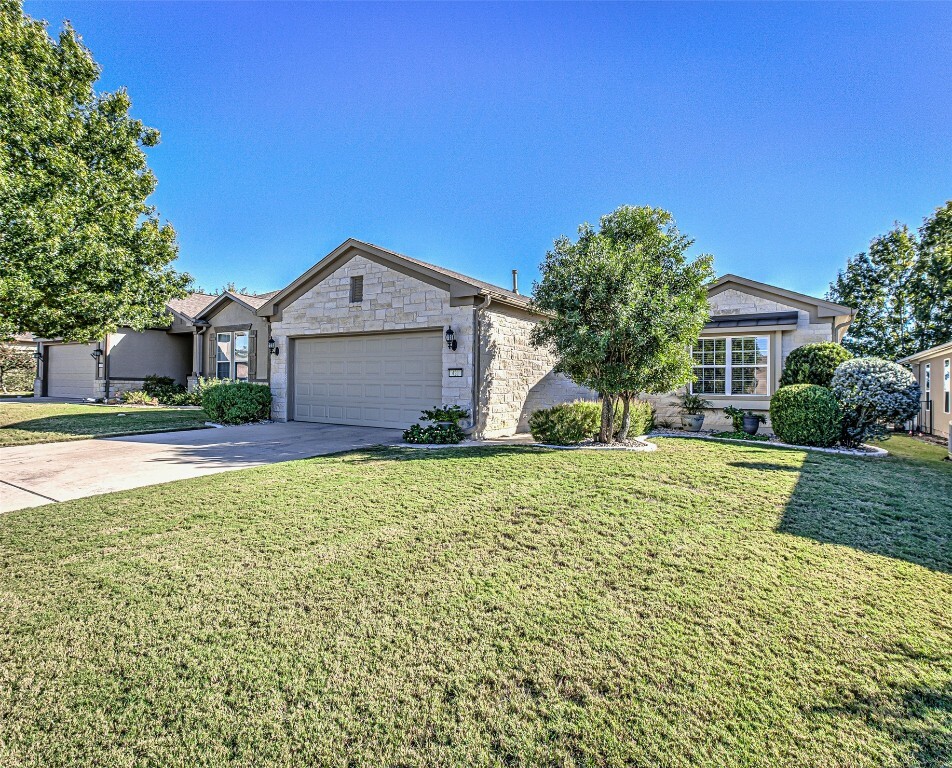 Property Photo: 421 Fort Griffin Trail TX 78633