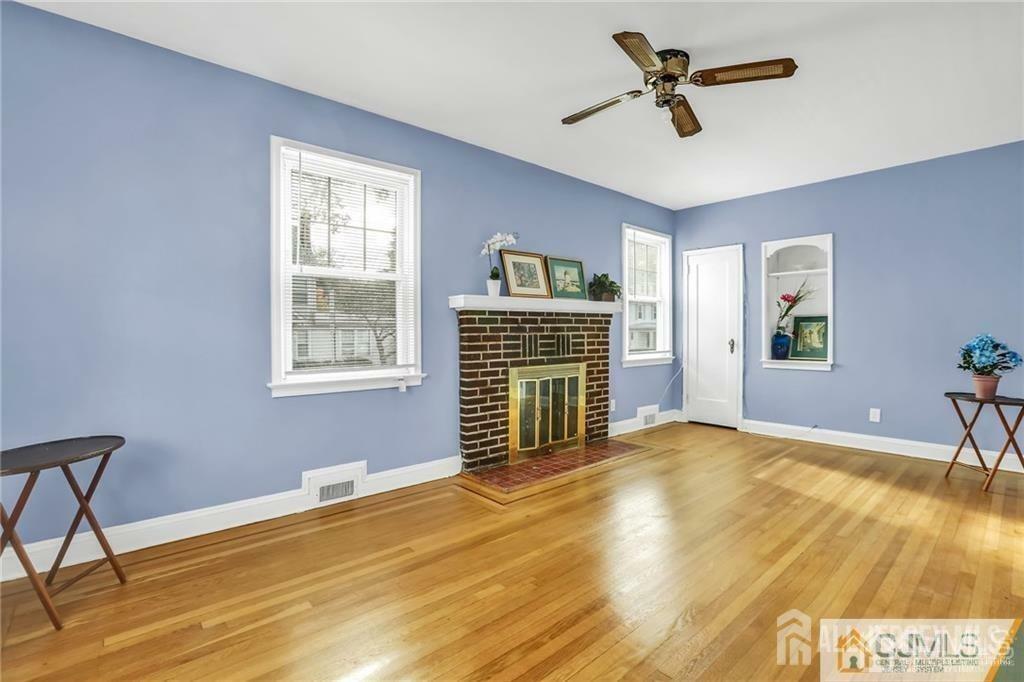 Property Photo:  10 Park Boulevard  NJ 08901 