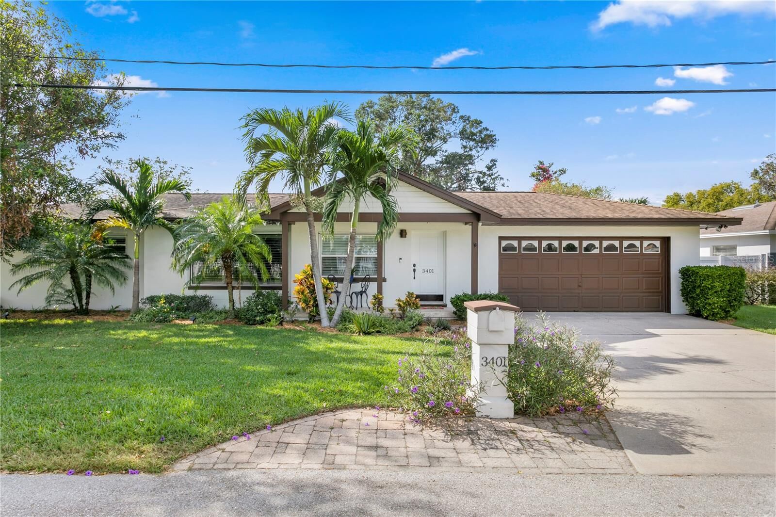Property Photo: 3401 W North B Street FL 33609