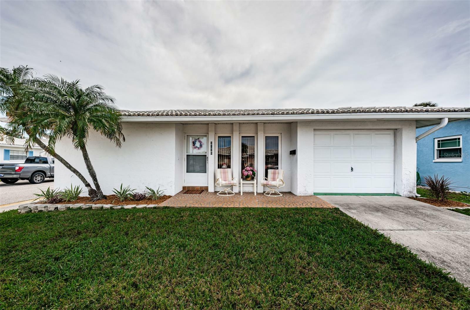 Property Photo:  5400 Lemon Tree Lane N  FL 33782 