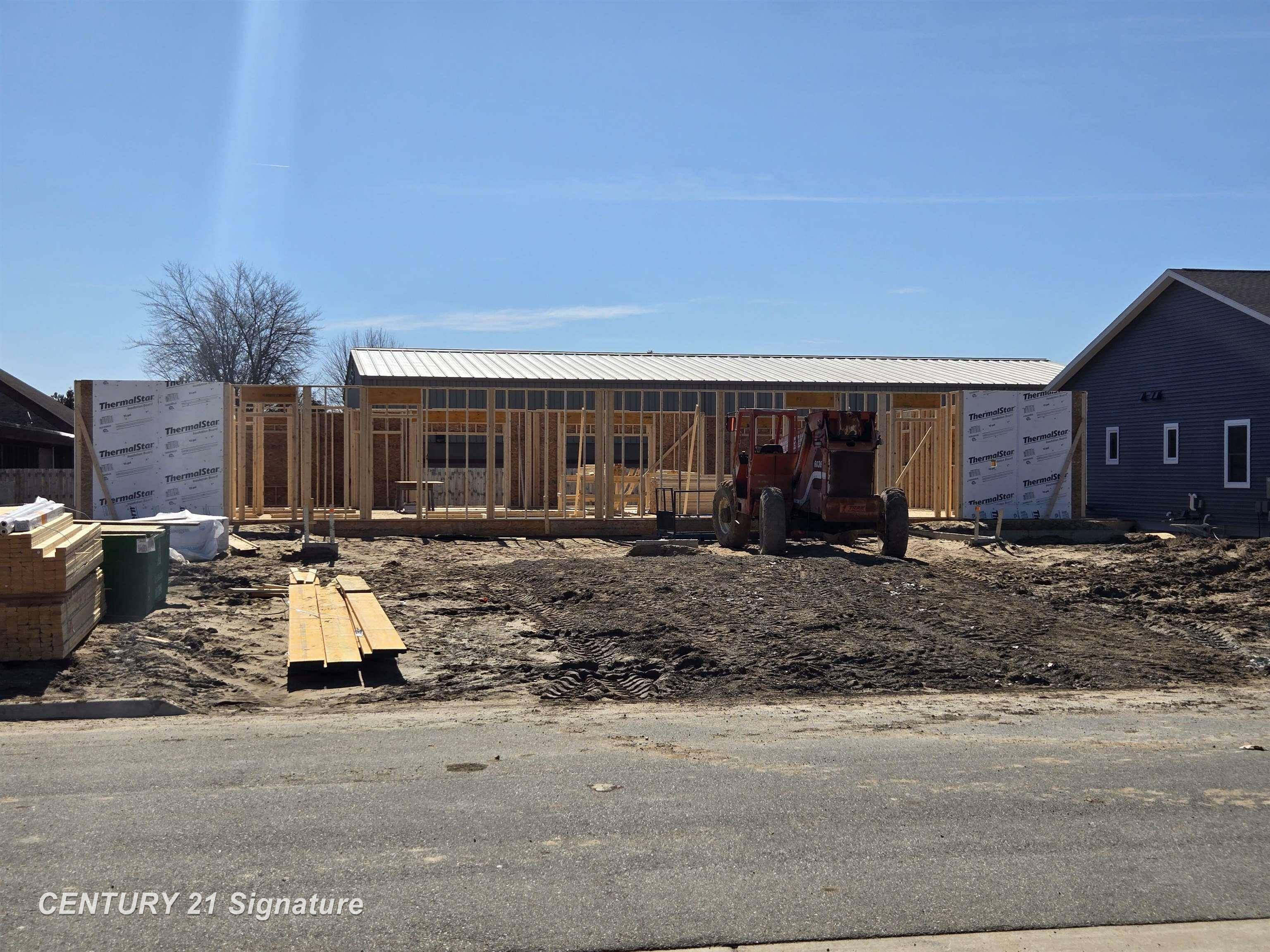 Property Photo: 4073 Woodburn Court 38 MI 48603