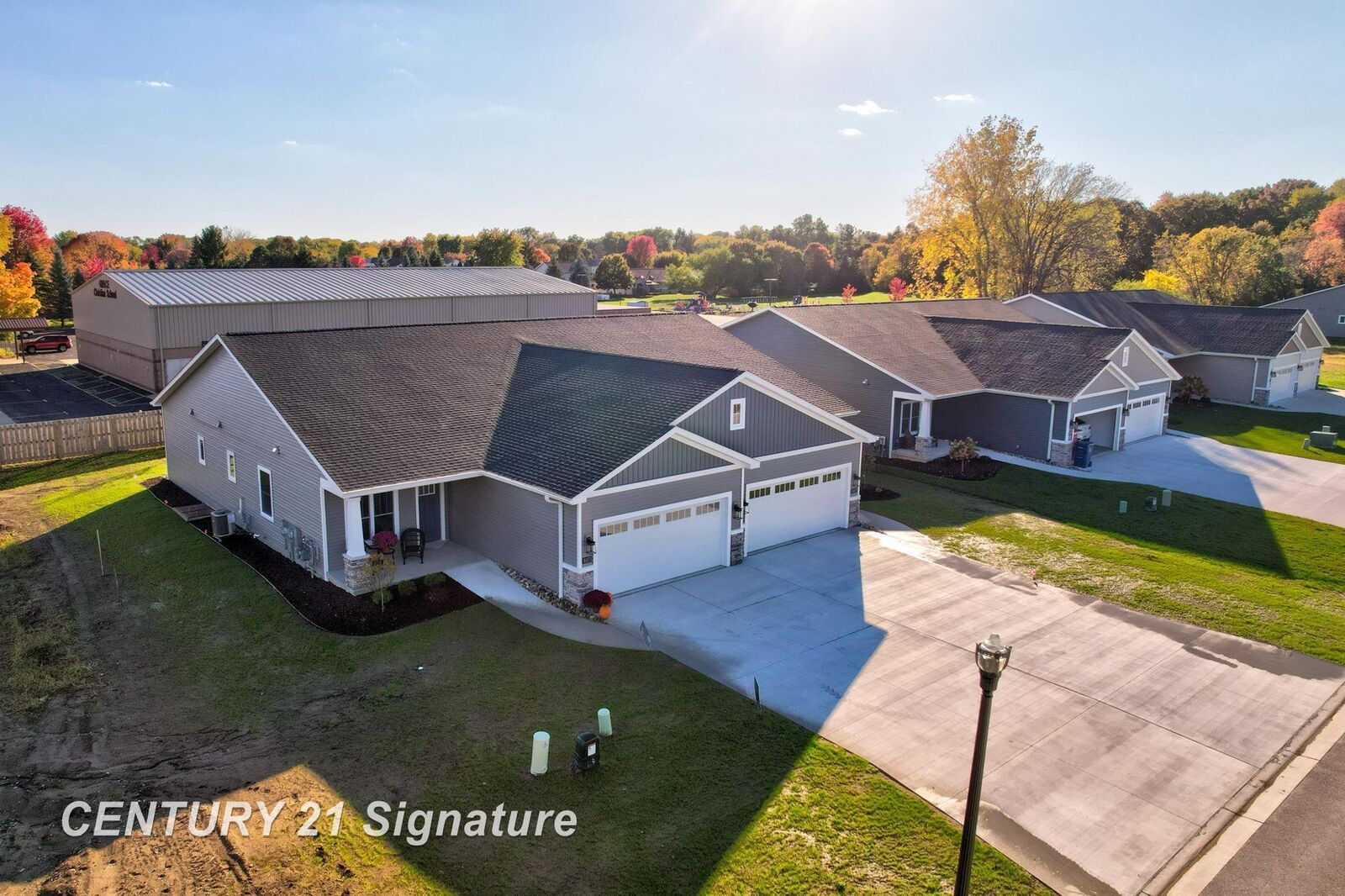 Property Photo:  4073 Woodburn Court 38  MI 48603